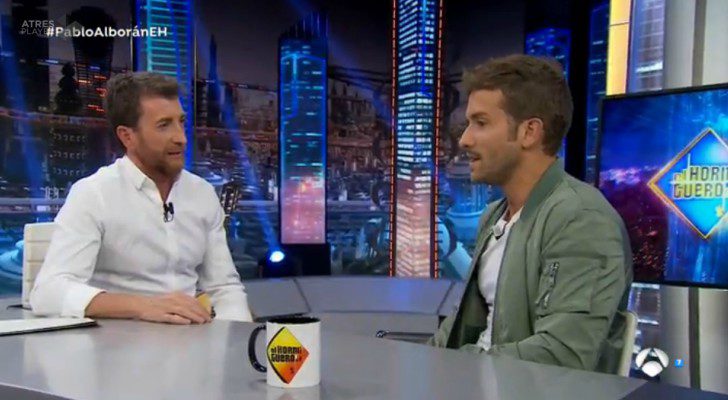 Pablo Alborán y Pablo Motos en 'El hormiguero'