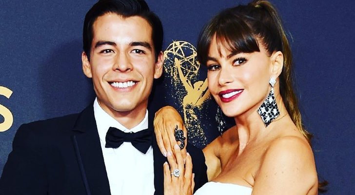 Sofía Vergara y su hijo, Manolo González, en la alfombra roja de los Premios Emmy
