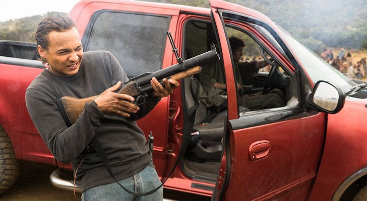 Nick intenta ayudar a los refugiado en el búnker en &#39;Fear The Walking Dead&#39;