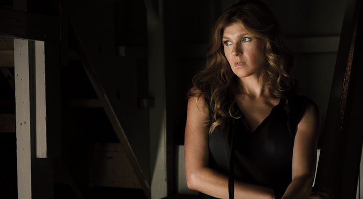 Connie Britton como Vivien Harmon en 'American Horror Story: Murder House'