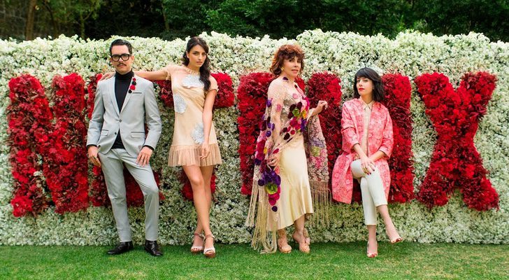 Algunos de los actores protagonistas de la nueva serie de Netflix 'La casa de las flores' que se estrenará en 2018