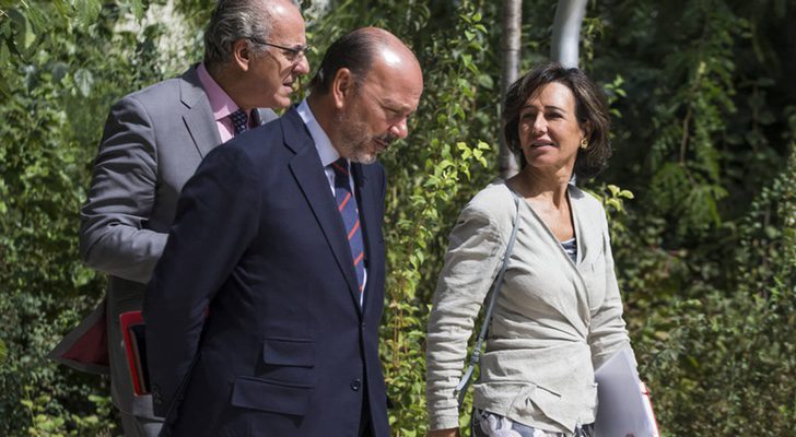 Javier Monzón junto a Ana Patricia Botín, actual presidenta del Banco Santander, en una imagen de 2016