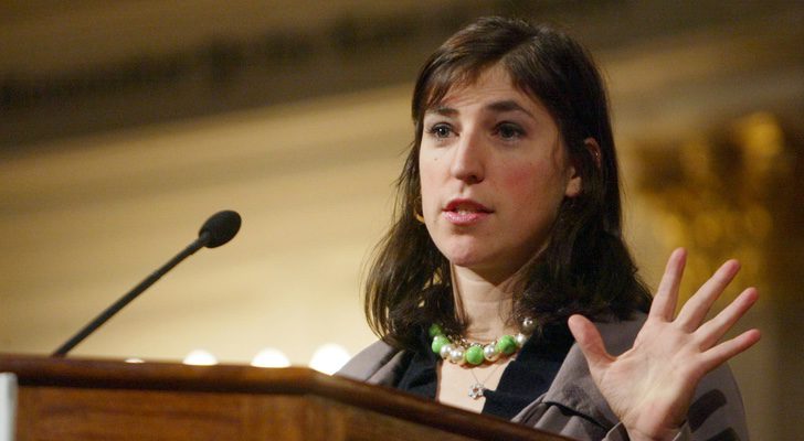 Mayim Bialik, además de actriz es neurocientífica