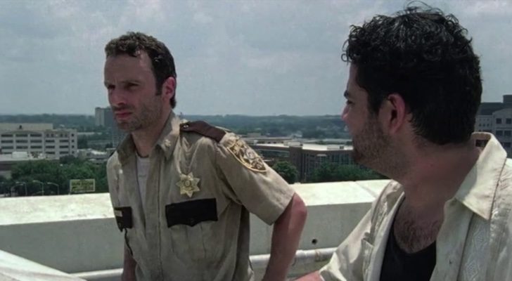  Rick con Morales en 'The Walking Dead'
