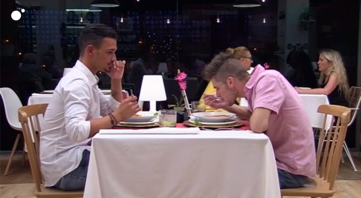 Kevin y Nacho Polo durante su cita en 'First Dates'