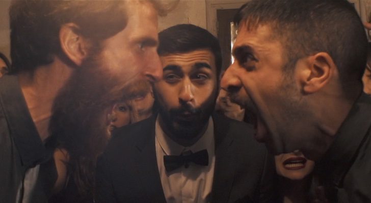 Rayden, en el centro, en el videoclip de su single "Haciéndonos los muertos"