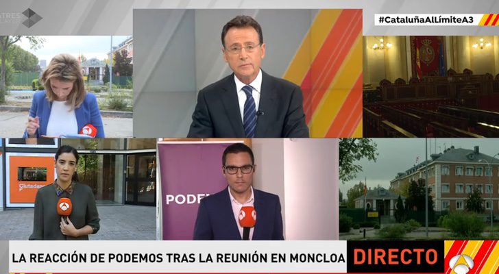 Matías Prats en conexión con sus reporteros