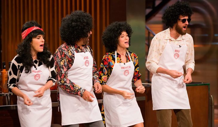 Anabel, José, Patricia y Edu al ritmo de "Umami Blue" en 'MasterChef Celebrity 2'