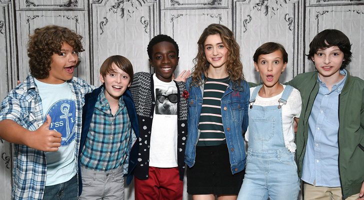 Los jóvenes actores de &#39;Stranger Things&#39; durante una promoción