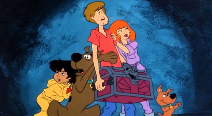 Shaggy y Daphne con una estética más ochentera en 'The 13 Ghosts of Scooby-Doo'
