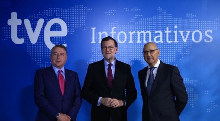 La televisión pública, manejada por hombres