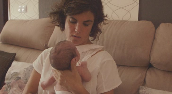 Samanta Villar con un bebé en 'Samanta y...'