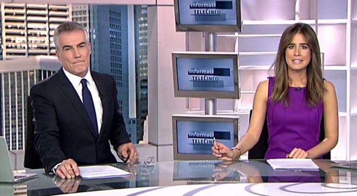 David Cantero e Isabel Jiménez, presentadores de 'Informativos Telecinco' del mediodía