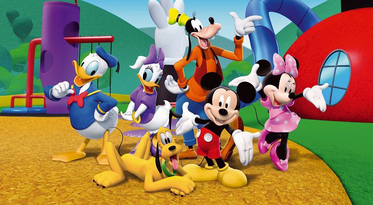 Mickey junto a sus amigos en 'La casa de Mickey'