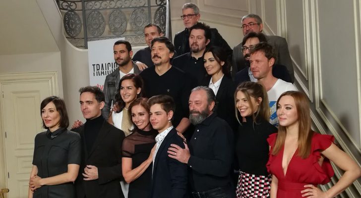 Elenco de 'Traición' durante la rueda de prensa