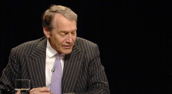 Charlie Rose en su talk show de CBS