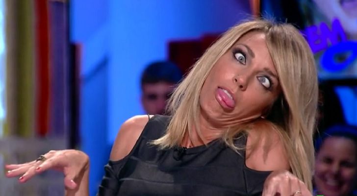 Anna Simon imitando a una iguana muerta en &#39;Zapeando&#39;