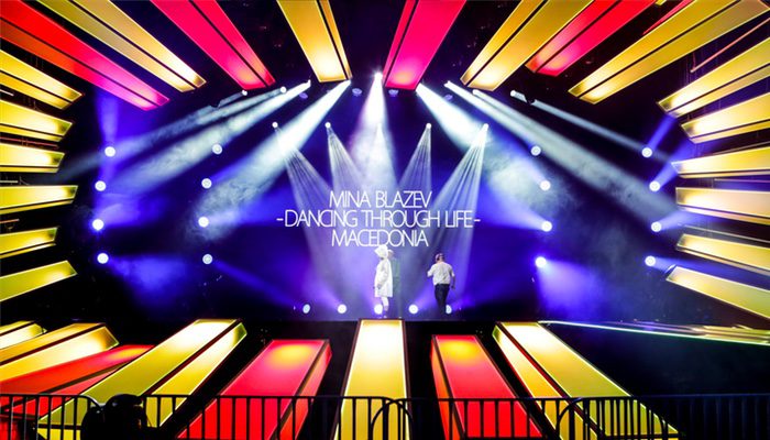 El escenario de Eurovisión Junior 2017, iluminado con los colores de la República de Macedonia