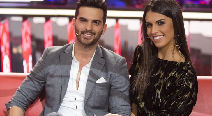 Suso y su expareja Sofía Suescun en el plató de 'Gran Hermano Revolution'