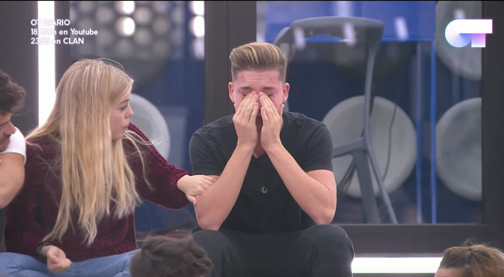Raoul rompe a llorar tras cantar en 'OT 2017'
