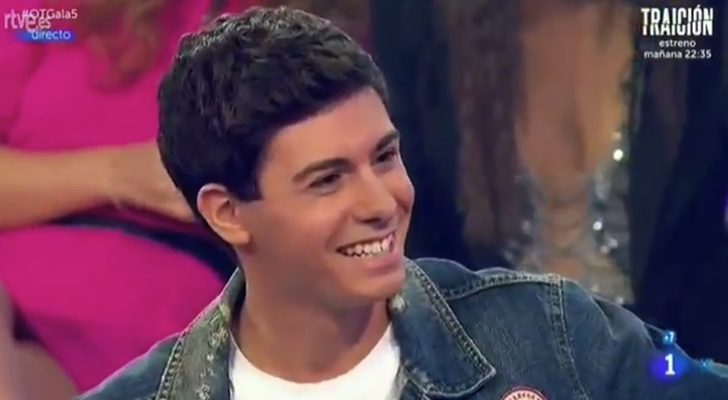 Alfred escucha a Roberto a Leal en la quinta gala de 'OT 2017'