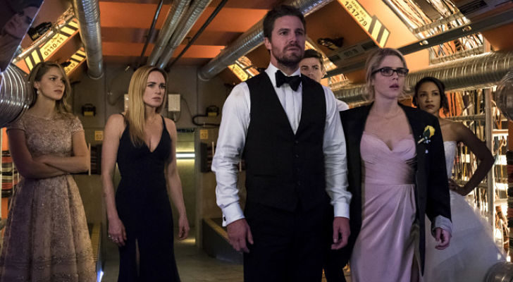 &#39;Arrow&#39; 6x08 Recap: &quot;Crisis on Earth-X&quot;