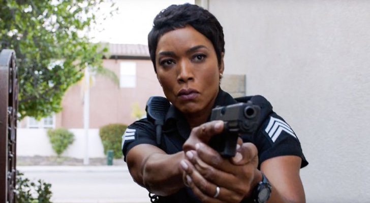 Angela Bassett interpreta a una policía en la nueva serie de Ryan Murphy y Brad Falchuck '9-1-1', que se estrena en España el 25 de enero en FOX Life