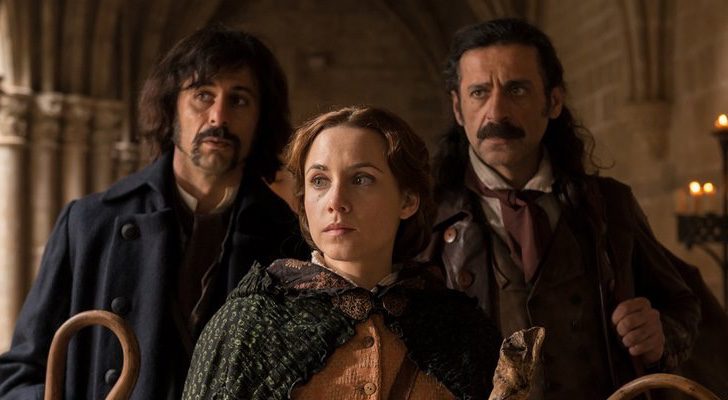 Protagonistas de 'El Ministerio del Tiempo' de TVE, mejor serie española de la historia según la prensa especializada: Hugo Silva, Aura Garrido y Nacho Fresneda
