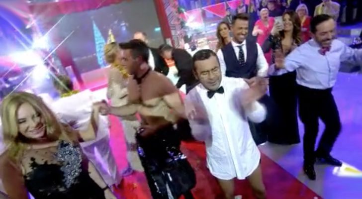 Jorge Javier Vázquez y Alonso Caparrós se desnudan en 'Salvame Stars'