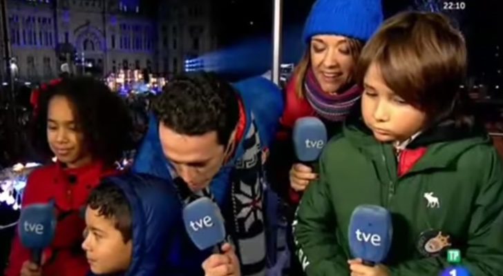 Jacob Petrus hablando con el niño en la cabalgata