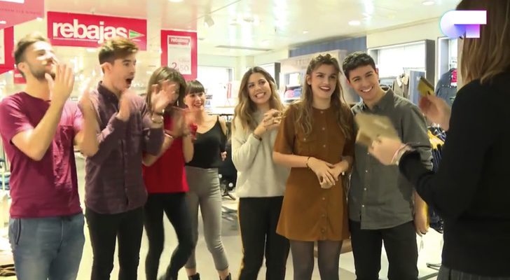 Noemí Galera le comunica a los concursantes de 'OT 2017' que tienen una hora para comprar ropa