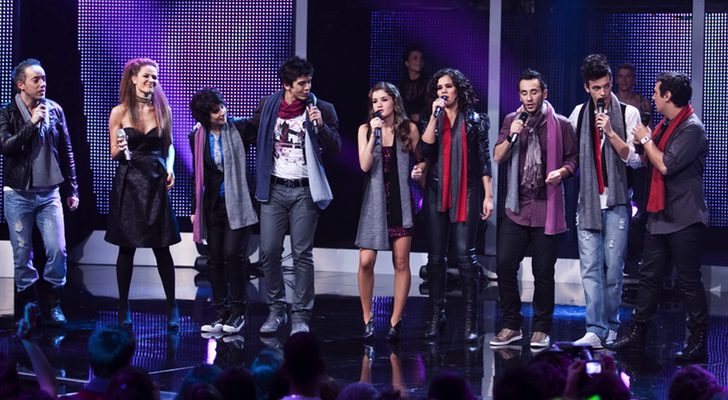 Actuación grupal de los concursantes de 'Operaçao Triunfo'