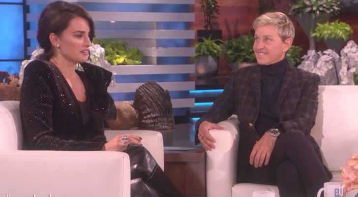 Penélope Cruz con Ellen DeGeneres