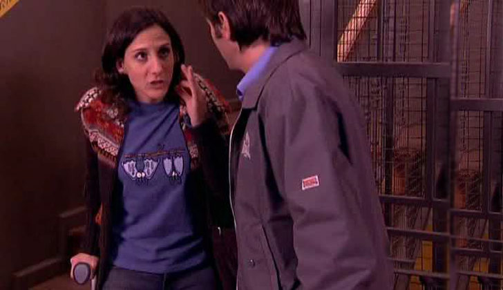 Belén y Emilio en el portal de Desengaño 21 en 'Aquí no hay quien viva'