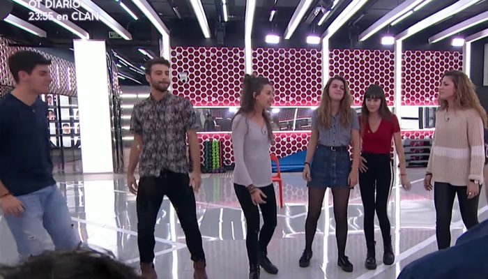 Los concursantes de 'OT 2017' en el pase de micros de la Gala 12