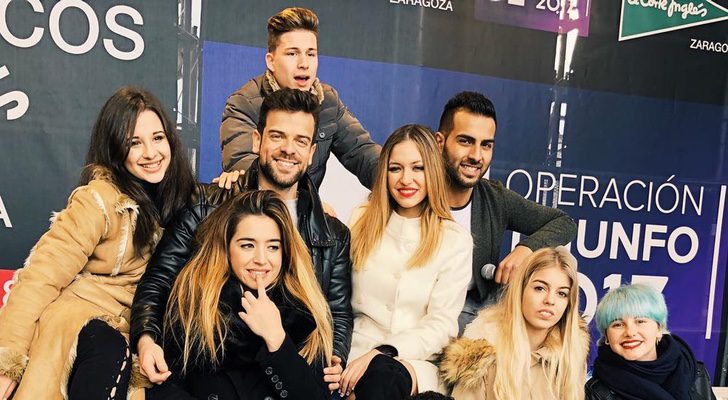 Los exconcursantes de 'OT 2017' en la firma de discos de Zaragoza