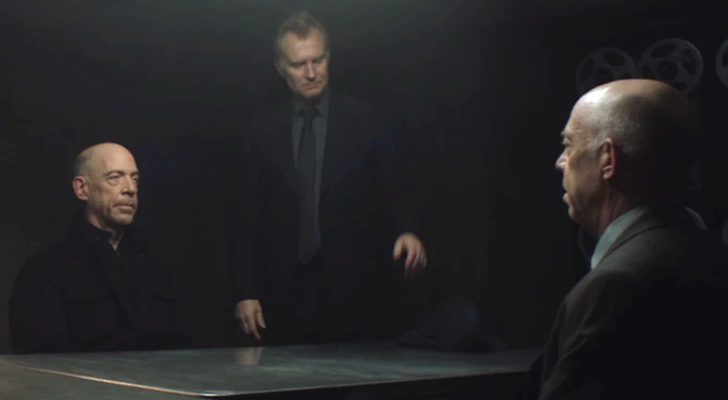 Primer encuentro entre los personajes interpretados por J. K. Simmons en &#39;Counterpart&#39;