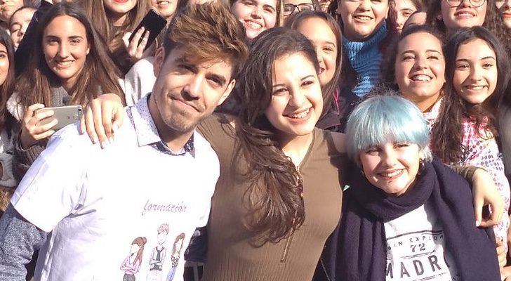 Roi, Thalía y Marina, en la firma de Córdoba de 'OT 2017'