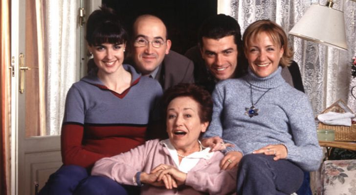Amparo Baró y algunos de sus compañeros en las primeras temporadas de 'Siete vidas'