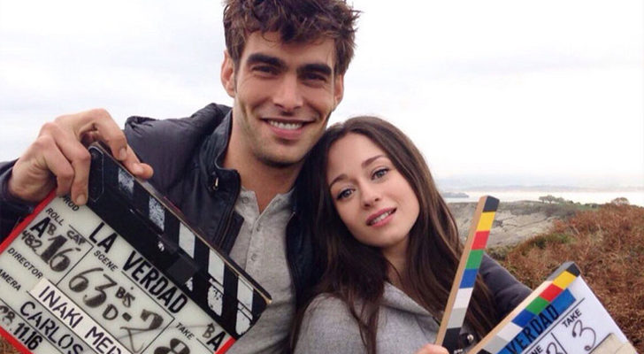 Jon Kortajarena y Elena Rivera en el rodaje de 'La verdad'
