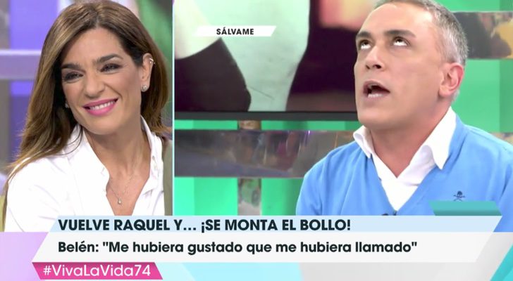 Raquel Bollo escucha a sus excompañeros en 'Viva la vida'