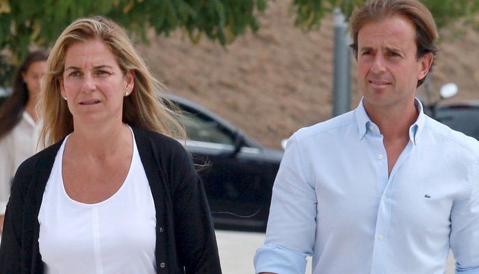 Arantxa Sánchez Vicario y su marido