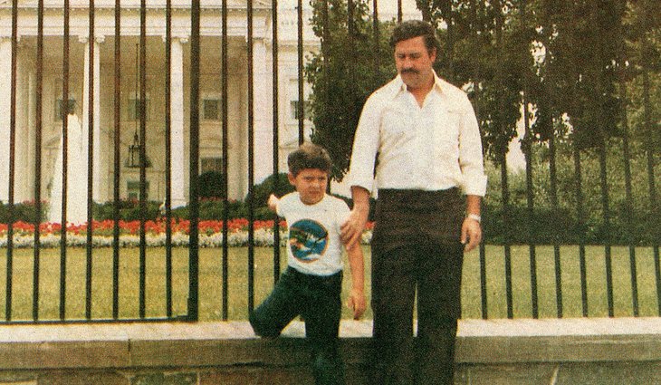 Imagen del archivo familiar inédito de Pablo Escobar del documental de DMAX