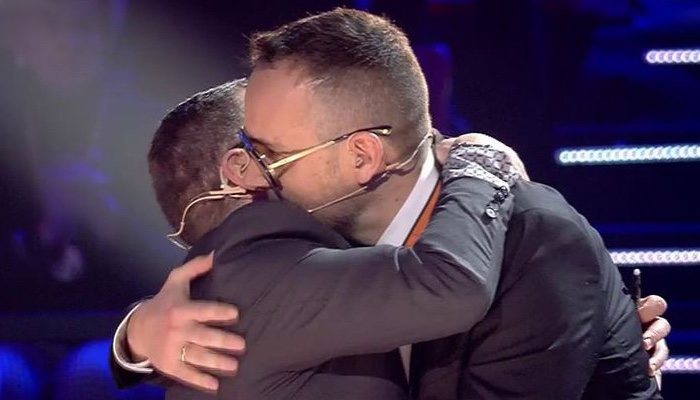 Risto Mejide y Jorge Javier Vázquez, abrazados