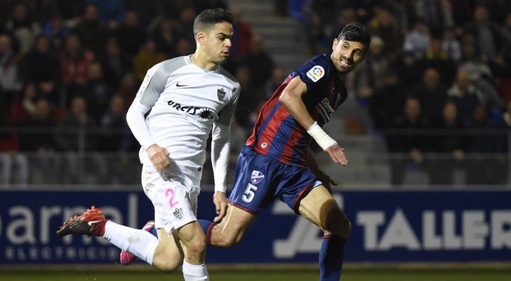 Imagen del partido entre l S. D. Huesca y el Almería