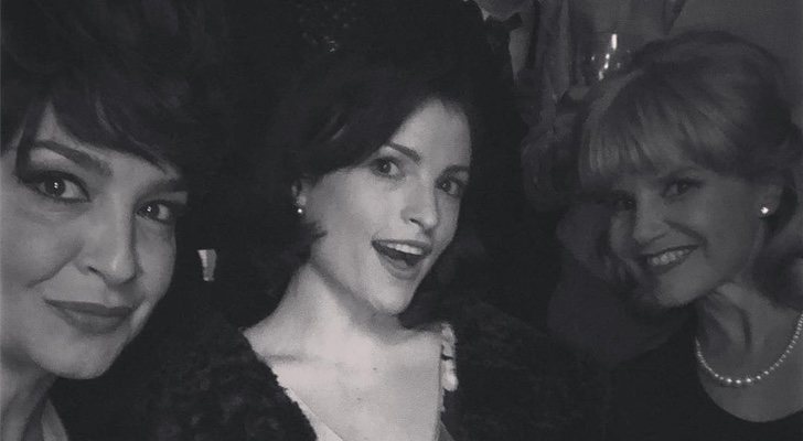 Eugenia Martínez de Irujo junto a María Ordoñez y Raquel Infante en &#39;Arde Madrid&#39;