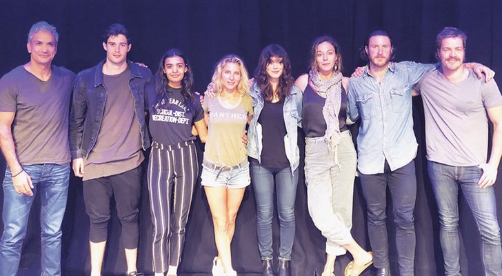 Elsa Pataky junto a sus compañeros de 'Tidelands'