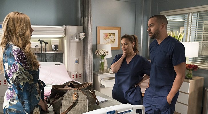 Catherine y Jackson se disculpan con una paciente en 'Anatomía de Grey'