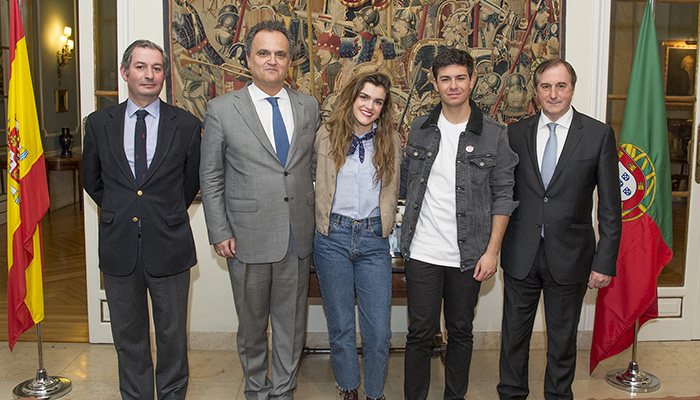 Amaia, Alfred y Eladio Jareño recibidos por el embajador de Portugal