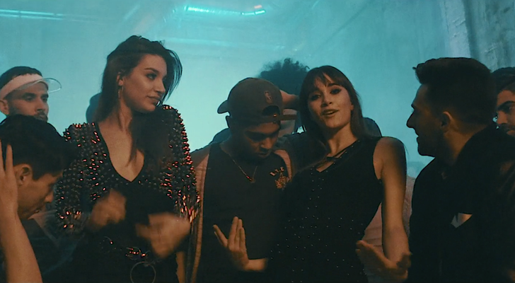 Ana Guerra y Aitana en el videoclip de "Lo malo"